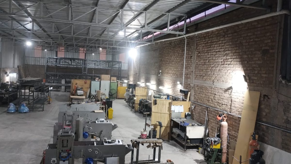 Nave industrial principal en Maipú, Mendoza